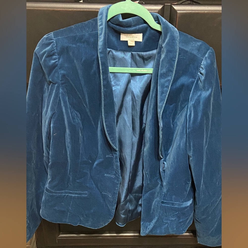 Women’s velvet jacket